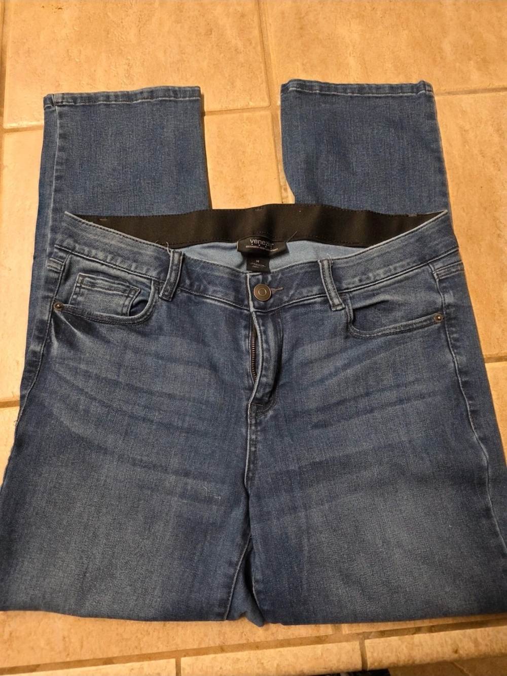 Venezia Classic Indigo Straight-Leg Jeans